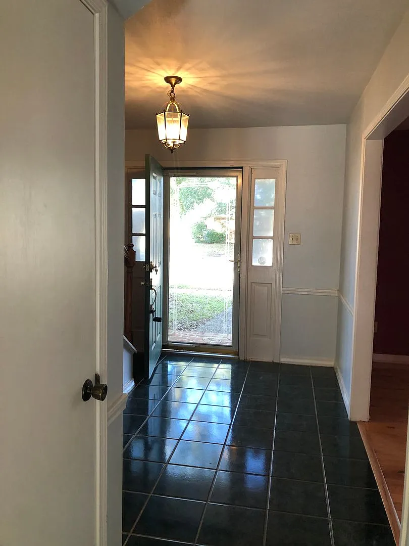 Town South Estates — Photo 2
