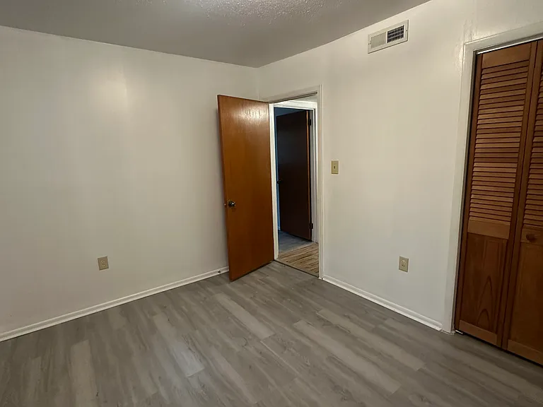 2842 Teresa Dr — Photo 7