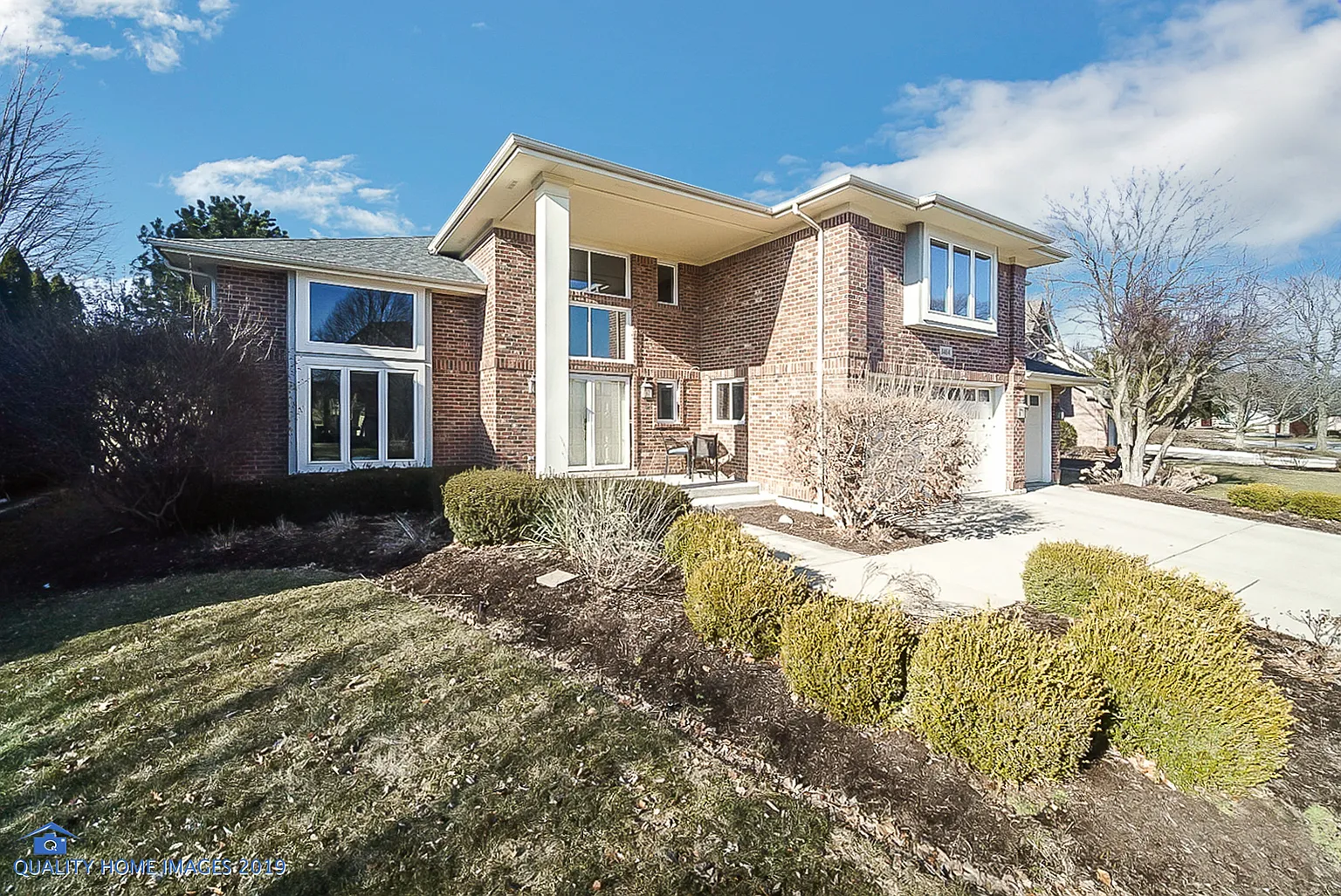 1464 Greenlake Dr photo 1