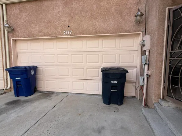 207 Lanier Dr SE, Albuquerque, NM 87123