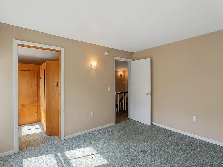 39 John St — Photo 19