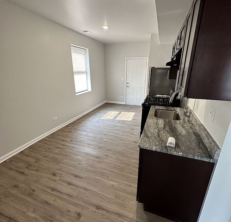 1st image of 414 E 110th Pl Floor 1