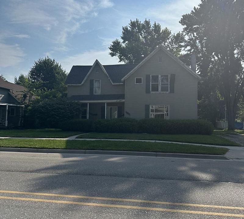 1st image of 132/134 N Howard Ave