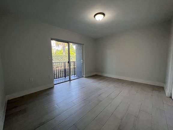 2nd image of 465 NE 59th St Unit 15-465-15