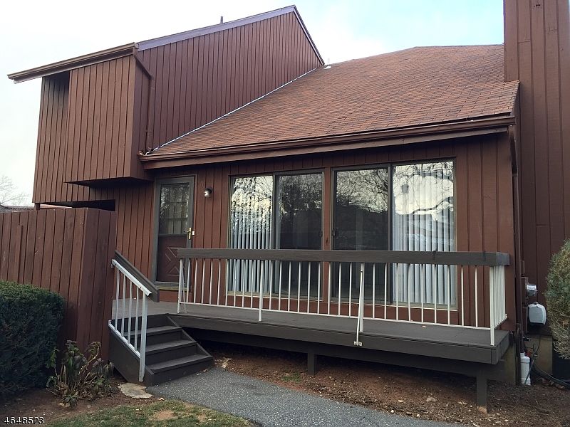 1st image of 21 Bloomingdale Dr, 3A