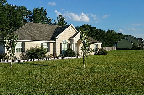 4th image of 169 Michele Ln