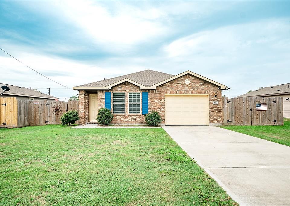 319 3rd St, Van Vleck, TX 77414 MLS 46292333 Zillow