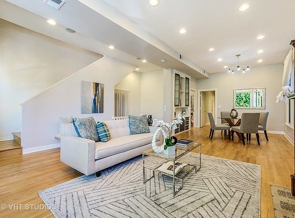 5th image of 3713 N Sheffield Ave #3