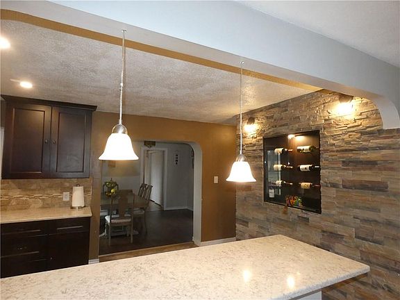 4th image of 7342 Chandler Dr