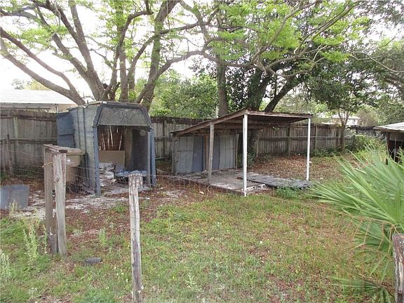 4th image of 31904 Pine Dr