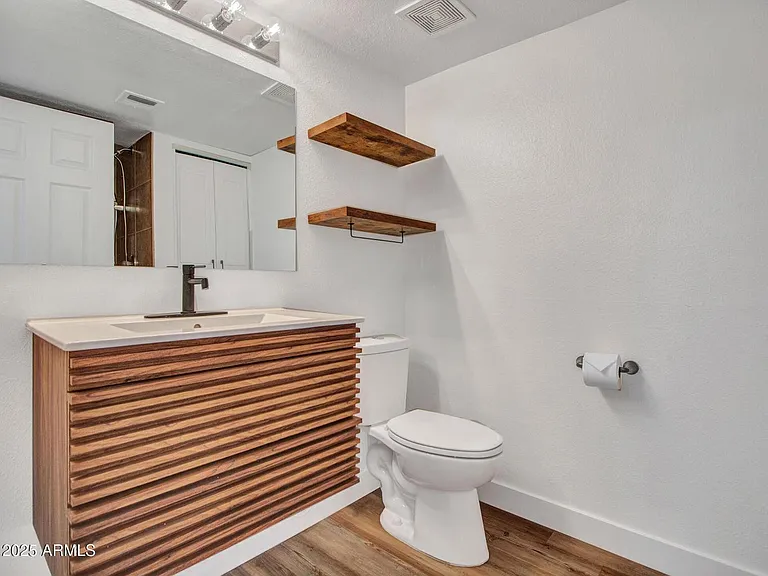 3501 N 64th St #18 — Photo 13