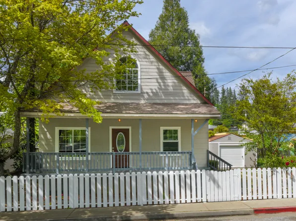 420 Oak St, Grass Valley, CA 95945