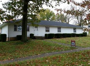 567 N Rocky River Dr, Berea, OH 44017