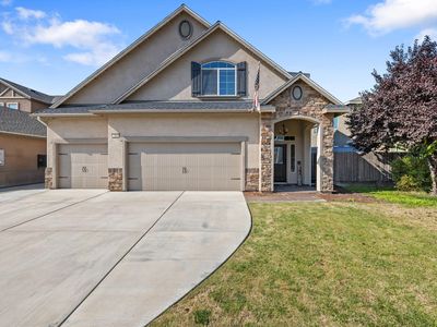 2327 N Shady Street, Visalia, CA, 93291