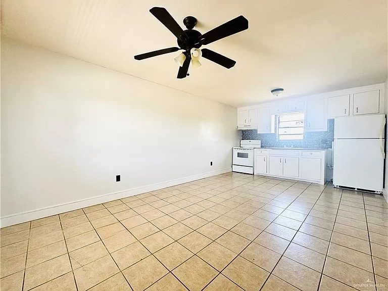 1002 Miller Ave #3-10 — Photo 3
