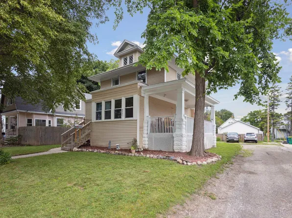 944 Howard St, Green Bay, WI 54303