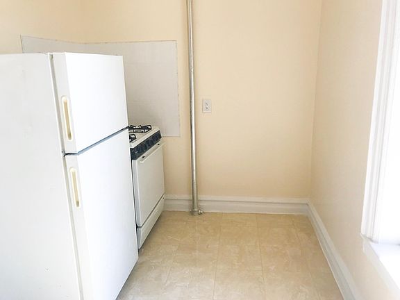 2nd image of 10325 121st St #417