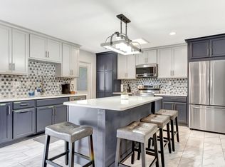 1524 E Broadmor Dr, Tempe, AZ 85282