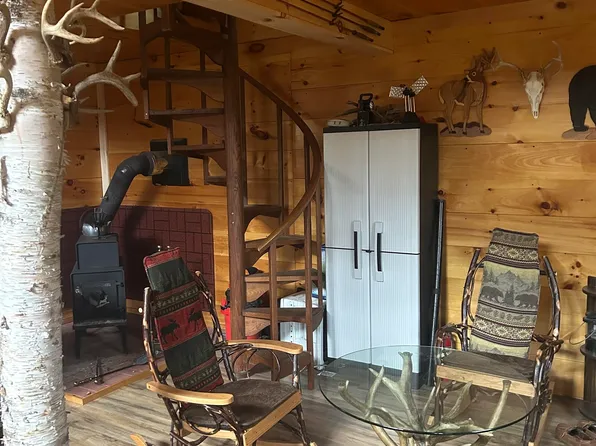 50 Hampshire Woods Loop, Errol, NH 03579