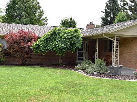 2nd image of 2825 W Morningside Dr