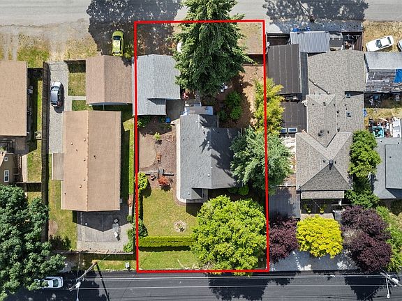 3rd image of 5210 S Steele Street