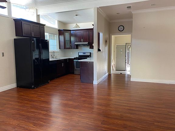 3rd image of 3327 Joanne Ave