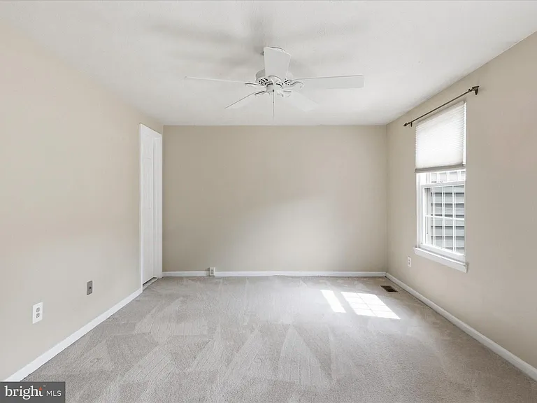 1563 Autumn Ridge Cir — Photo 14