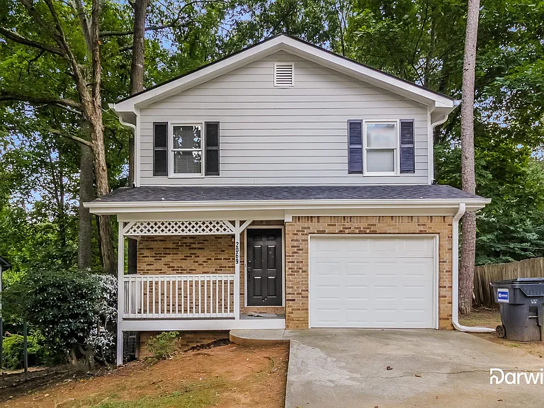 2069 Donnas Cove Dr SE — Photo 1