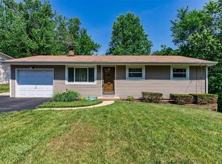 433 Schneider Hill Ct, Fenton, MO 63026