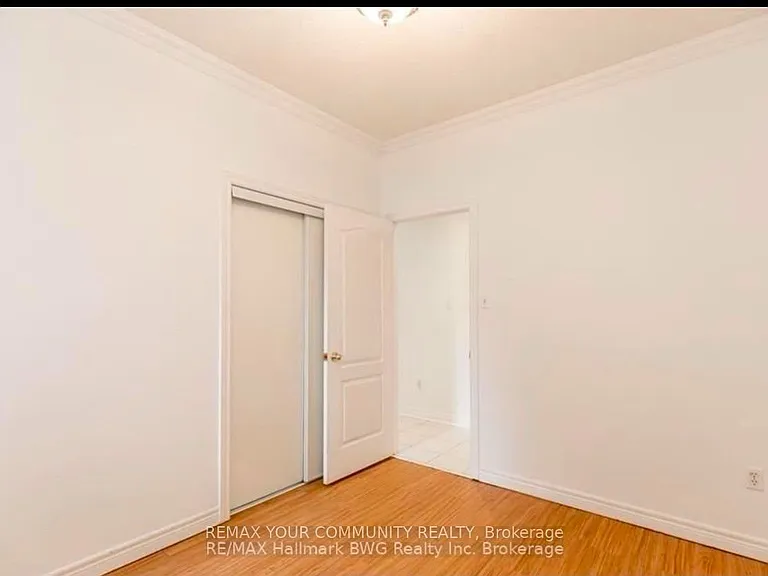 72 Depeuter Cres — Photo 12
