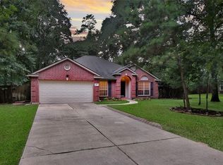 611 Mesquite Dr, Magnolia, TX 77354