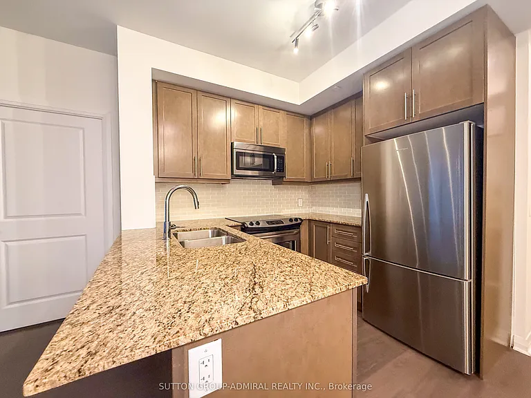 55 Oneida Cres #1109 — Photo 8