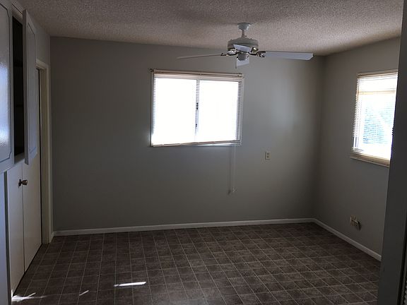 5th image of 18008 N 129th Ave