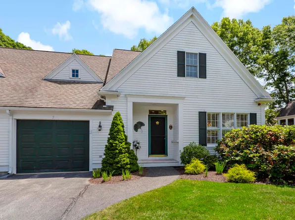5 Mayfair Court UNIT 5, Mashpee, MA 02649