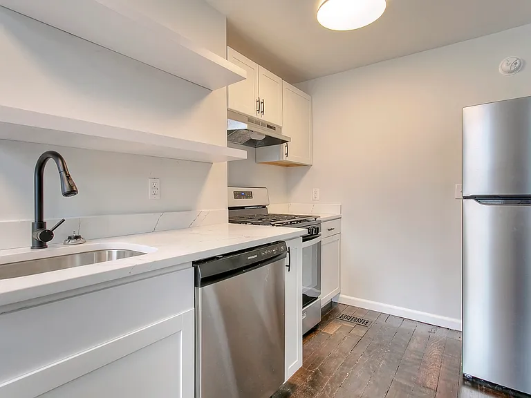 511 Sanford St #517-1 — Photo 3