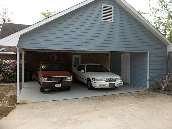 3rd image of 536 Lee Road 437