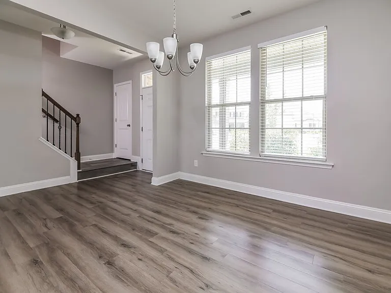 504 Willow Breeze Ct — Photo 6