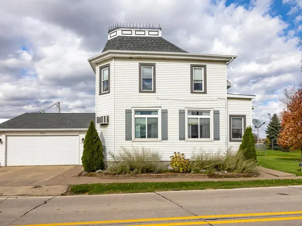 403 Union St, La Motte, IA 52054
