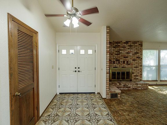 4th image of 1009 Riesling Dr
