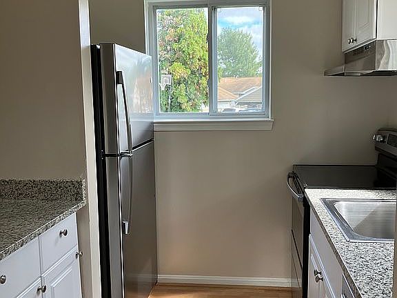 4th image of 10214 White Pelican Way