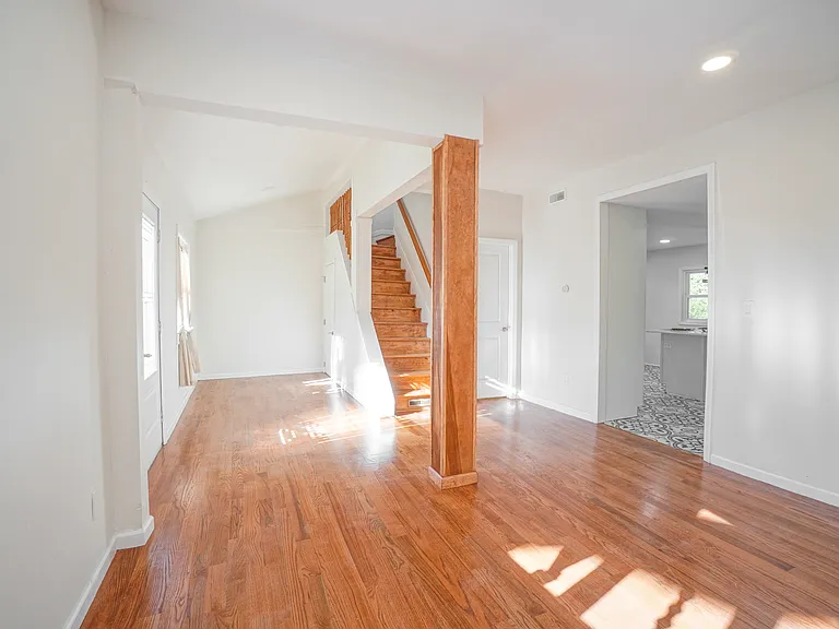 226 S Main St — Photo 9