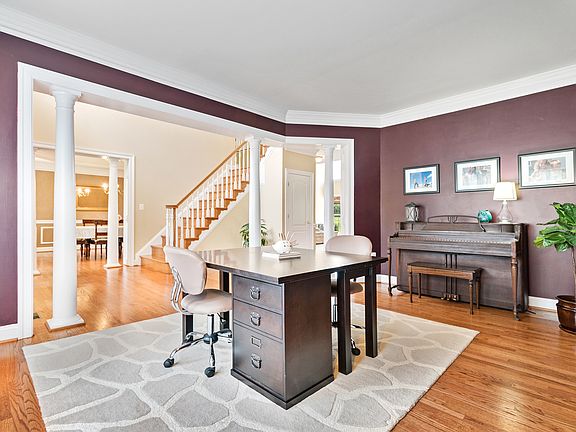 5th image of 4006 Stratford Dr