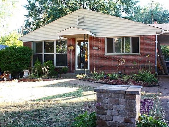 2nd image of 8022 Park Way Dr