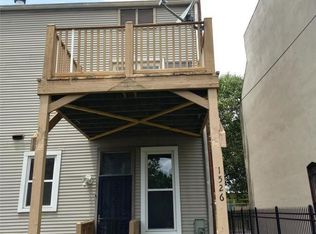1526 Menard St, Saint Louis, MO 63104