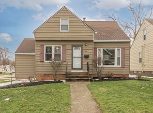 1101 Sunset Rd, Mayfield Heights, OH 44124