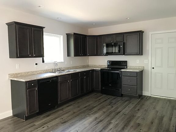 4th image of 10B Delilah Way #10B