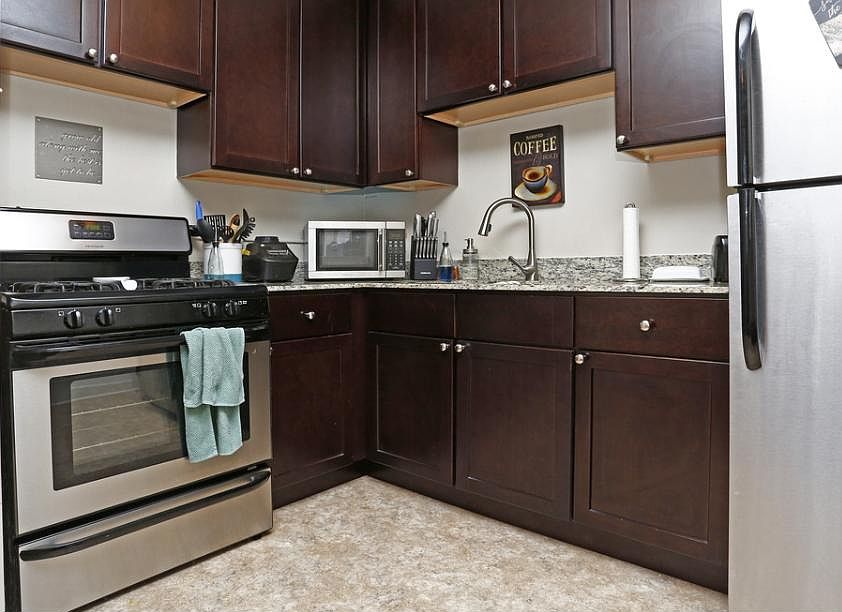 1st image of 1101 W 28th St APT 305