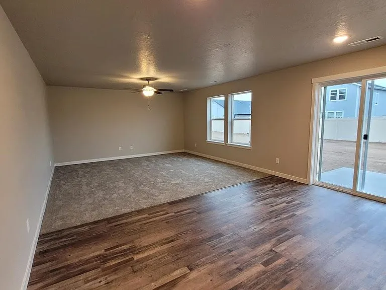 17795 Stony Ridge Ave — Photo 2
