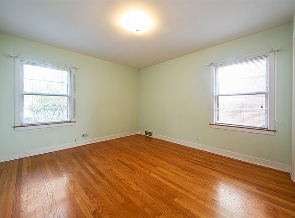 5th image of 230 S Edgewood Ave