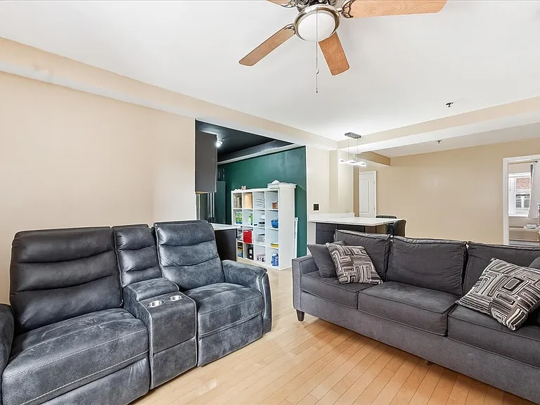 70 S Munn Ave #408 — Photo 8